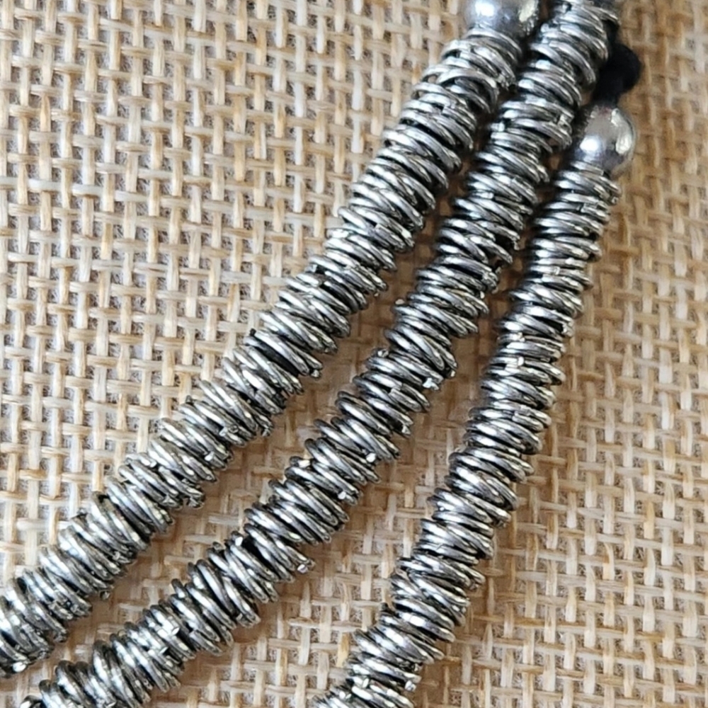 Zad Silvertone And Suede Triple Strand Necklace Adjustable Lengths 16" To 18" - Picture 2 of 4